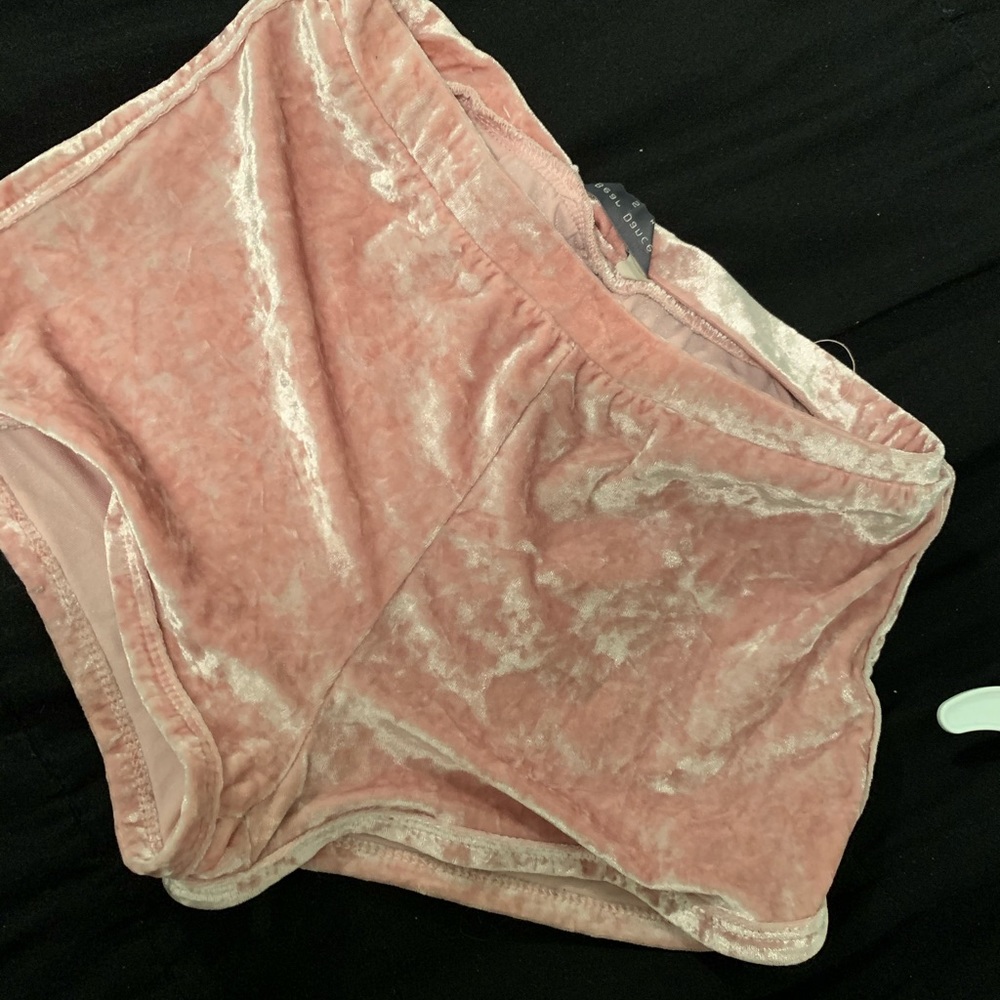 Velvet pink shorts